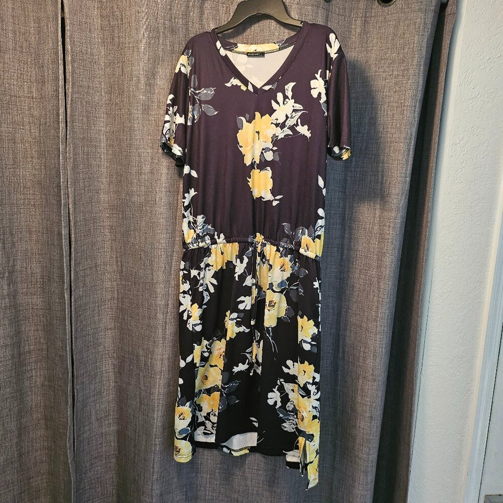 Black floral dress size L